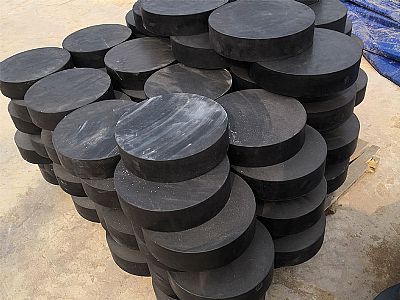 莒南县板式橡胶支座由若干层橡胶片与薄钢板经加压硫化